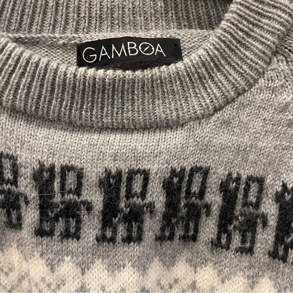 Men's Crewneck Fair Isle Sweater in White and Light Gray - Picture 4 of 7